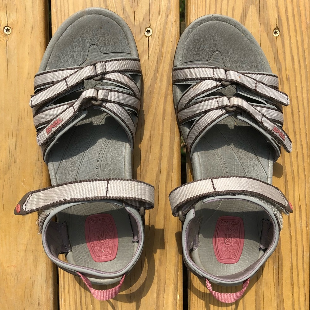 Teva Tirra Athletic Sandal Women’s Grey & Pink
